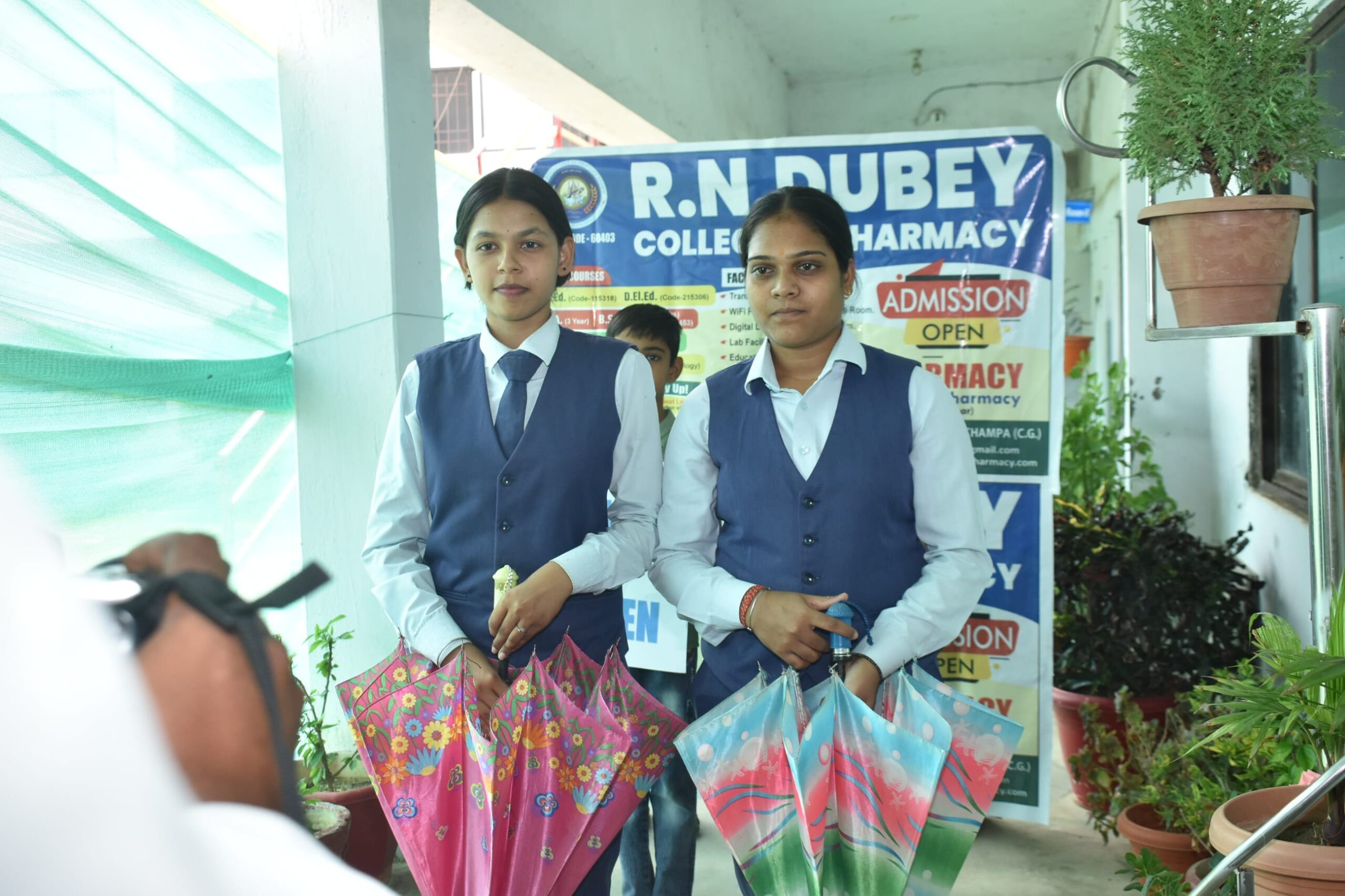 RNDUBEYPHARMACY (2) RNDUBEYPHARMACY (2)